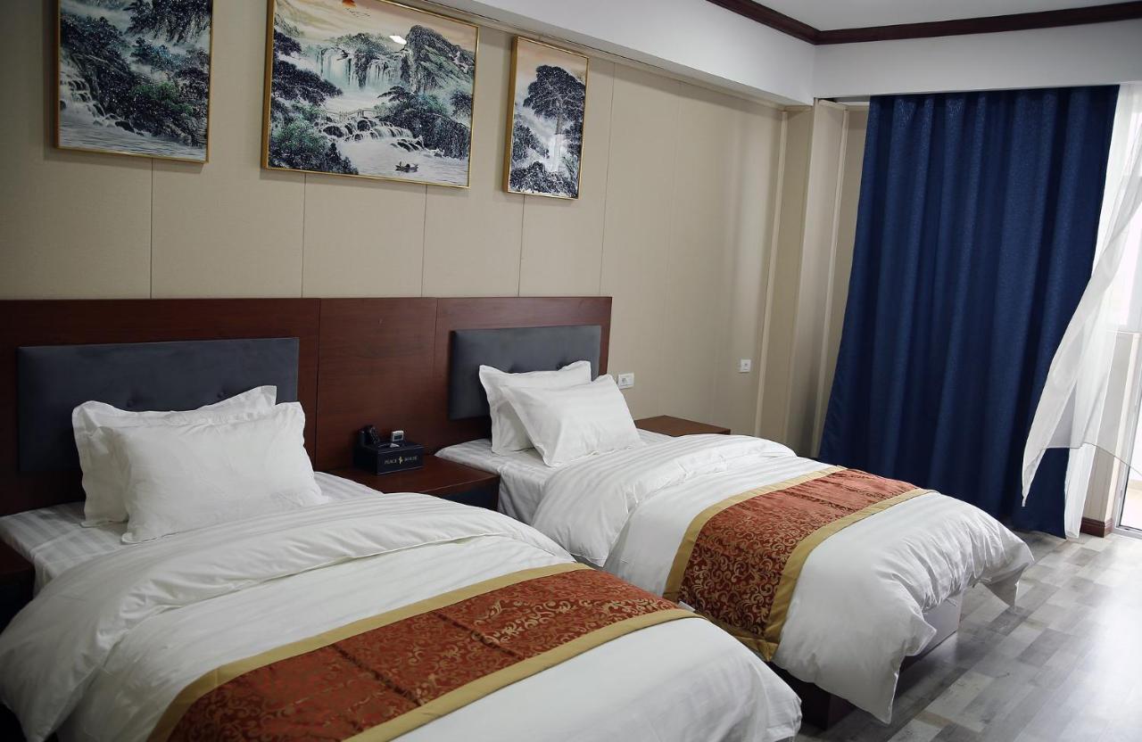 Aparthotel Peace House Bucarest Esterno foto